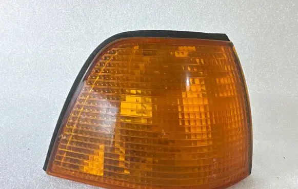 BMW 3 E36 Front indicator light 155298