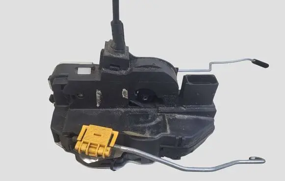 Opel Astra J Rear door lock 3023881LH4