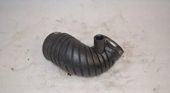 Mercedes-Benz C W202 Air intake hose/pipe A6110940209