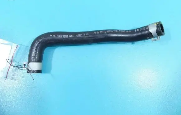 Hyundai i30 Engine coolant pipe/hose 28422-08000 IMPRK1349427