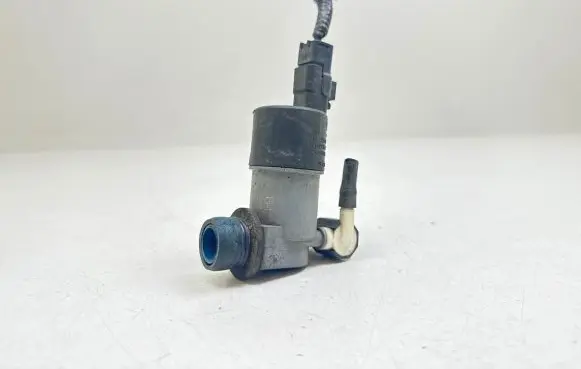 Nissan Qashqai Windscreen/windshield washer pump 9641553880 9641553980