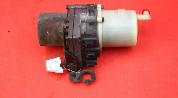 Mazda 3 I Power steering pump