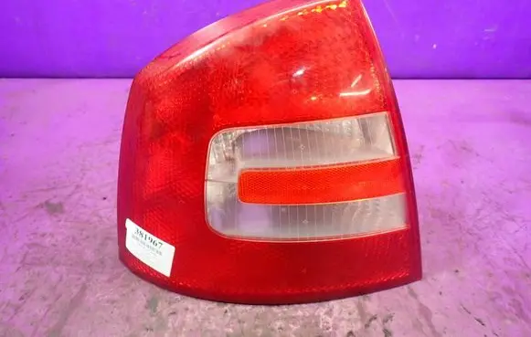 Skoda Octavia Mk2 (1Z) Rear/tail lights 1Z5945095A