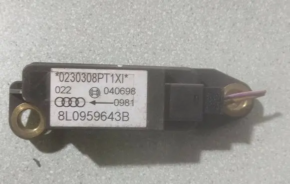 Audi A3 S3 8L Airbag deployment crash/impact sensor 8L0959643B 040698 0230308PT1XI