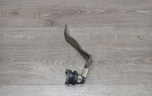 Volvo V70 12 V Socket (rear) 