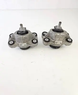 Land Rover Range Rover Sport L494 Engine mount bracket