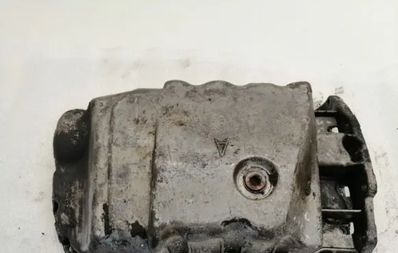 Renault Laguna II Oil sump 330970551