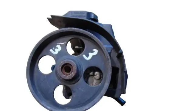 Peugeot 206 Power steering pump 9631411680