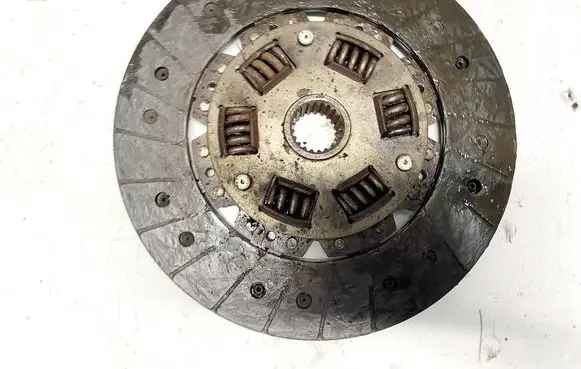 Toyota Avensis Verso Clutch pressure plate adt33168
