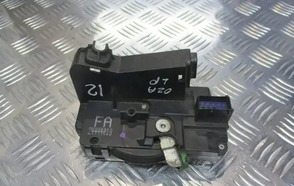 Opel Zafira A Front door lock