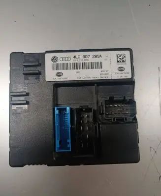 Audi Q7 4L Comfort/convenience module 4L0907289A 5DK00876282 4L0910289D