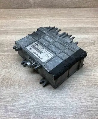 Volkswagen Polo III 6N 6N2 6NF Engine control unit/module ECU 030906026AJ 0261203456