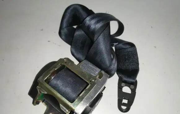Audi A4 S4 B6 8E 8H Front seatbelt 8E0857706B