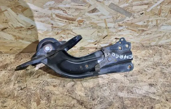 Toyota C-HR I Rear upper control arm/wishbone 48717F4010 48760F4010