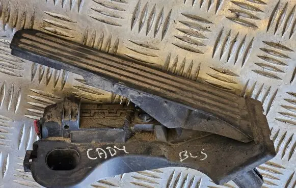 Volkswagen Caddy Accelerator throttle pedal 1T1721503H 6PV00868900