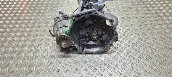 Volkswagen Golf V Manual 6 speed gearbox S26378097 JYJ