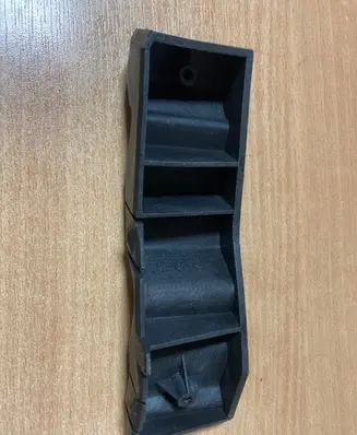 Audi TT Mk1 Front bumper mounting bracket 8N0807184A