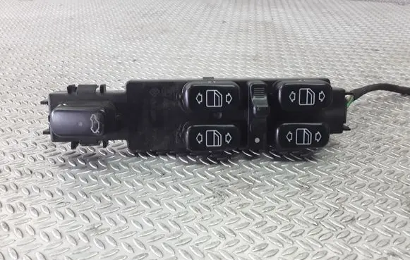 Mercedes-Benz S W220 Electric window control switch 2208201010