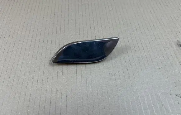 Skoda Superb B6 (3T) Headlight washer spray nozzle cap/cover 24795600