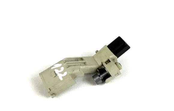Volkswagen Golf V Crankshaft position sensor 03c906433a