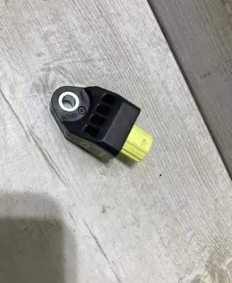 Toyota Yaris Airbag deployment crash/impact sensor 89831-0D130