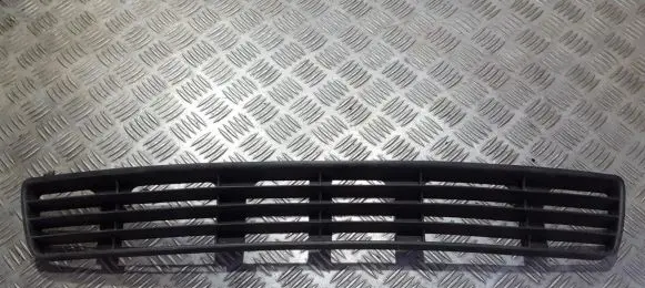 Audi A4 S4 B5 8D Front bumper lower grill 8D0807683