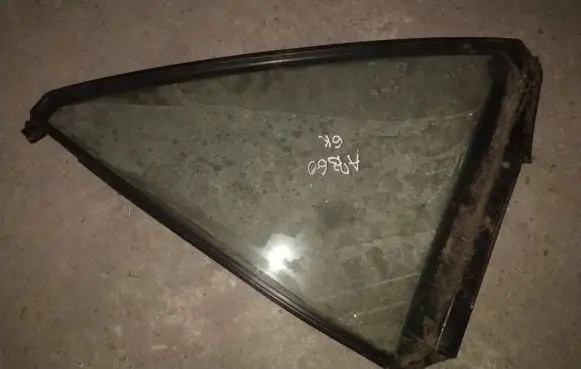 Mazda 323 F Rear vent window glass 