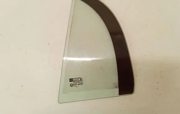Opel Vectra C Rear vent window glass 43R007023