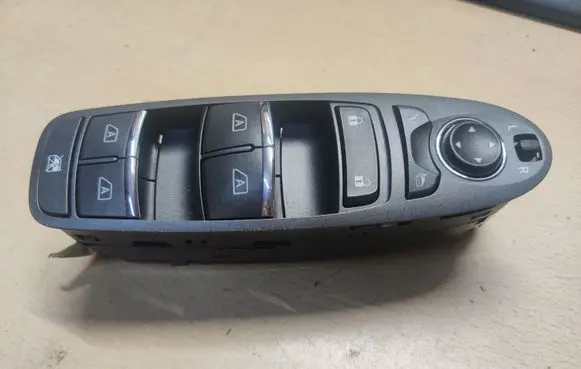 Infiniti Q70 Y51 Electric window control switch 254011MK0B
