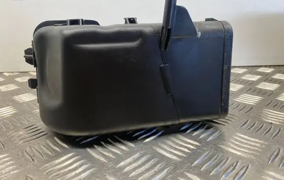 BMW 6 F12 F13 Air intake duct part 7577471