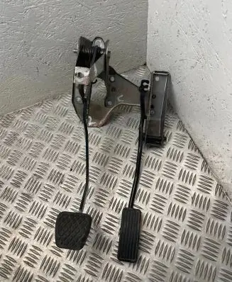 Land Rover Freelander Pedal assembly 