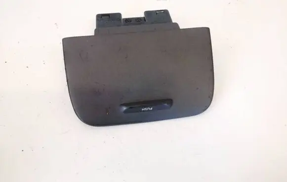Volvo S70 V70 V70 XC Car ashtray 9158406