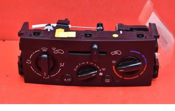 Peugeot 207 CC Climate control unit N102079B