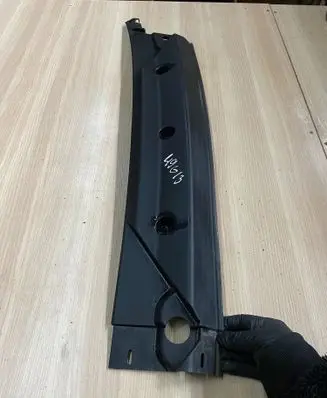Iveco Daily 6th gen Wiper trim 5801918264