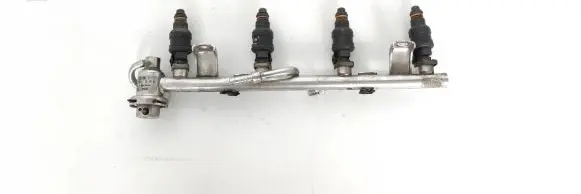 Volkswagen PASSAT B5 Fuel main line pipe 058133681C 058133681