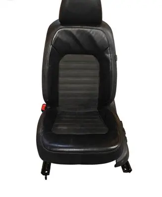 Volkswagen PASSAT B7 USA Front driver seat 920424100 5N0959729 561969777A