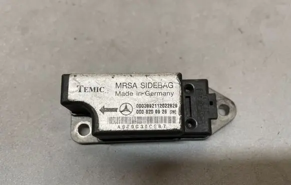 Mercedes-Benz C W202 Airbag deployment crash/impact sensor 0008209926
