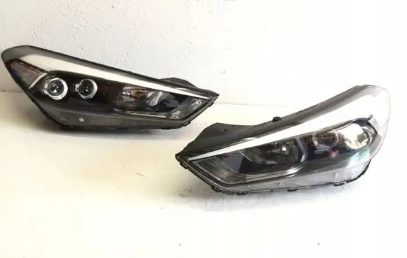 Hyundai Tucson TL Headlight/headlamp 92101