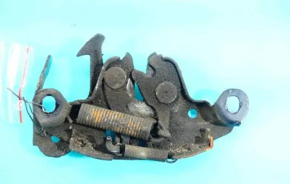 Nissan Tiida C11 Engine bonnet/hood lock/catch IMPRK1077436