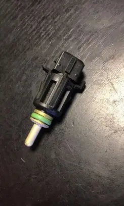 BMW X3 E83 Coolant temperature sensor 1433077