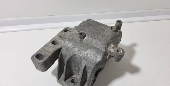 Audi A3 S3 8P Engine mount bracket 1K0199262A