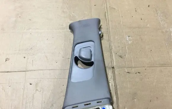 (B) pillar trim (top)
