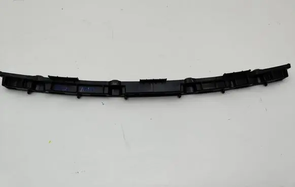 Chevrolet Cruze Rear bumper mounting bracket 94833091