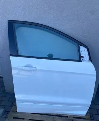 Ford Kuga II Front door 