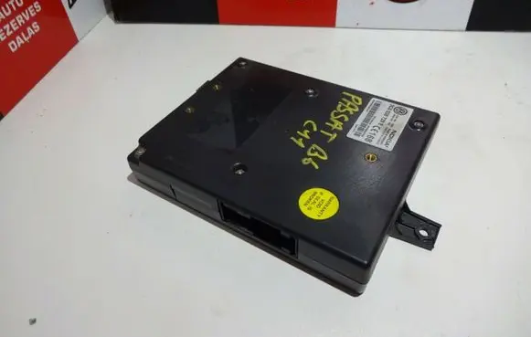 Volkswagen PASSAT B6 Bluetooth control unit module 3C0 035 729E