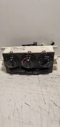Mercedes-Benz A W168 Climate control unit Q122399 1688300485