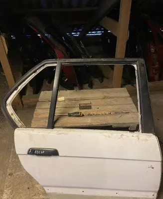BMW 7 E32 Rear door 