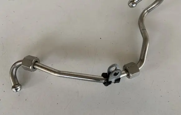 Audi A7 S7 4G Fuel line pipe 06J127501M