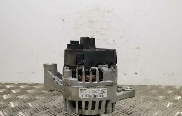 Fiat 500X Generator/alternator 51884351