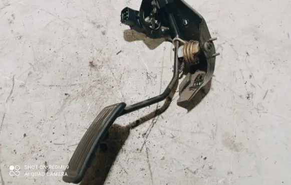 Toyota Corolla Verso AR10 Accelerator throttle pedal B4927 8928152021 1983003041